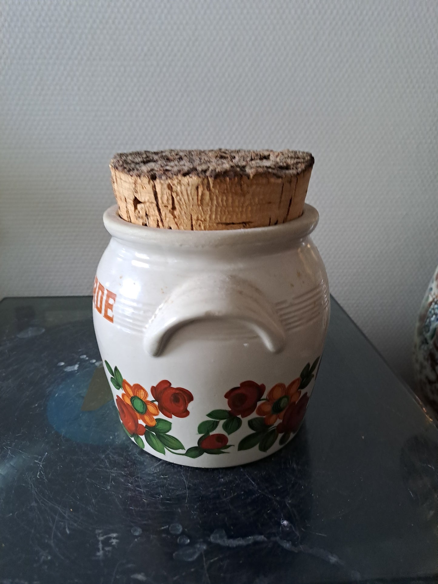 Pot À Moutarde En Grès Bouchon En Liège.