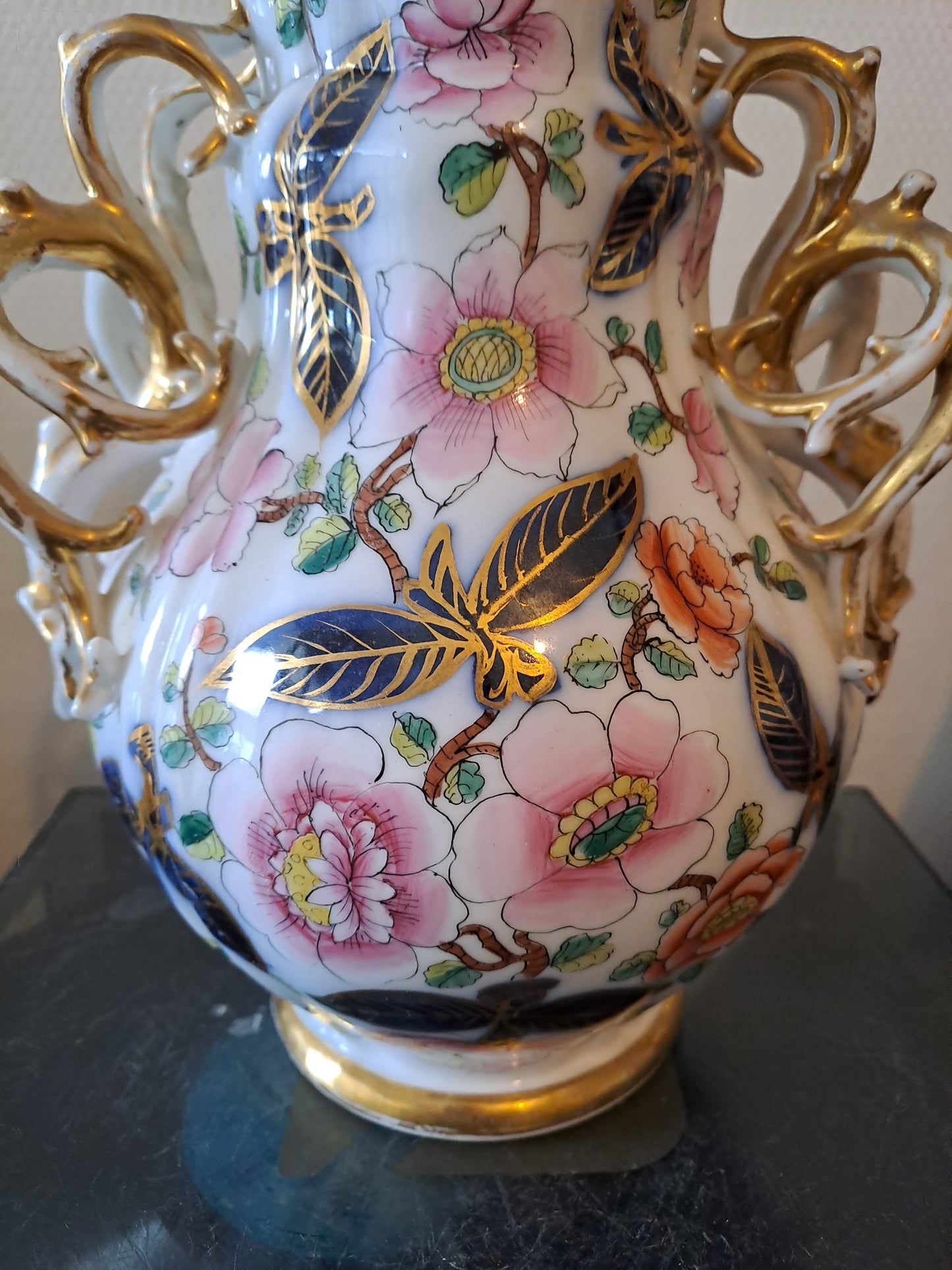 Vase En Porcelaine de Bayeux. Période Gosse ( 1849-1877). Ancien décoration vintage.