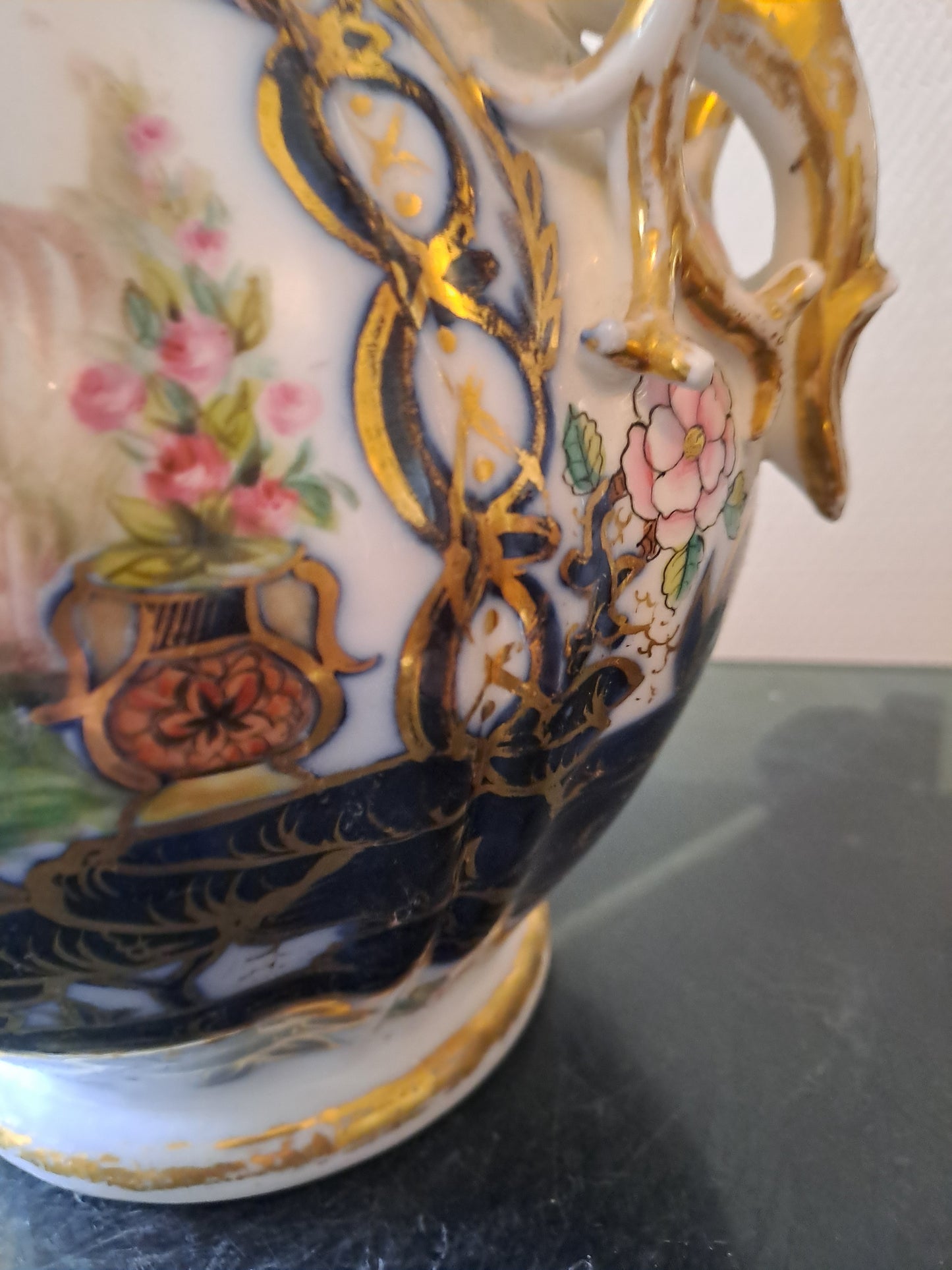 Vase En Porcelaine de Bayeux. Période Gosse ( 1849-1877). Ancien décoration vintage.