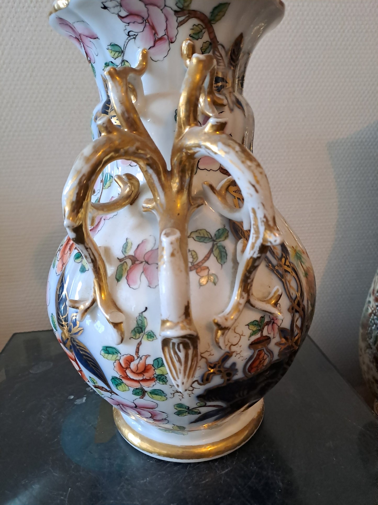 Vase En Porcelaine de Bayeux. Période Gosse ( 1849-1877). Ancien décoration vintage.