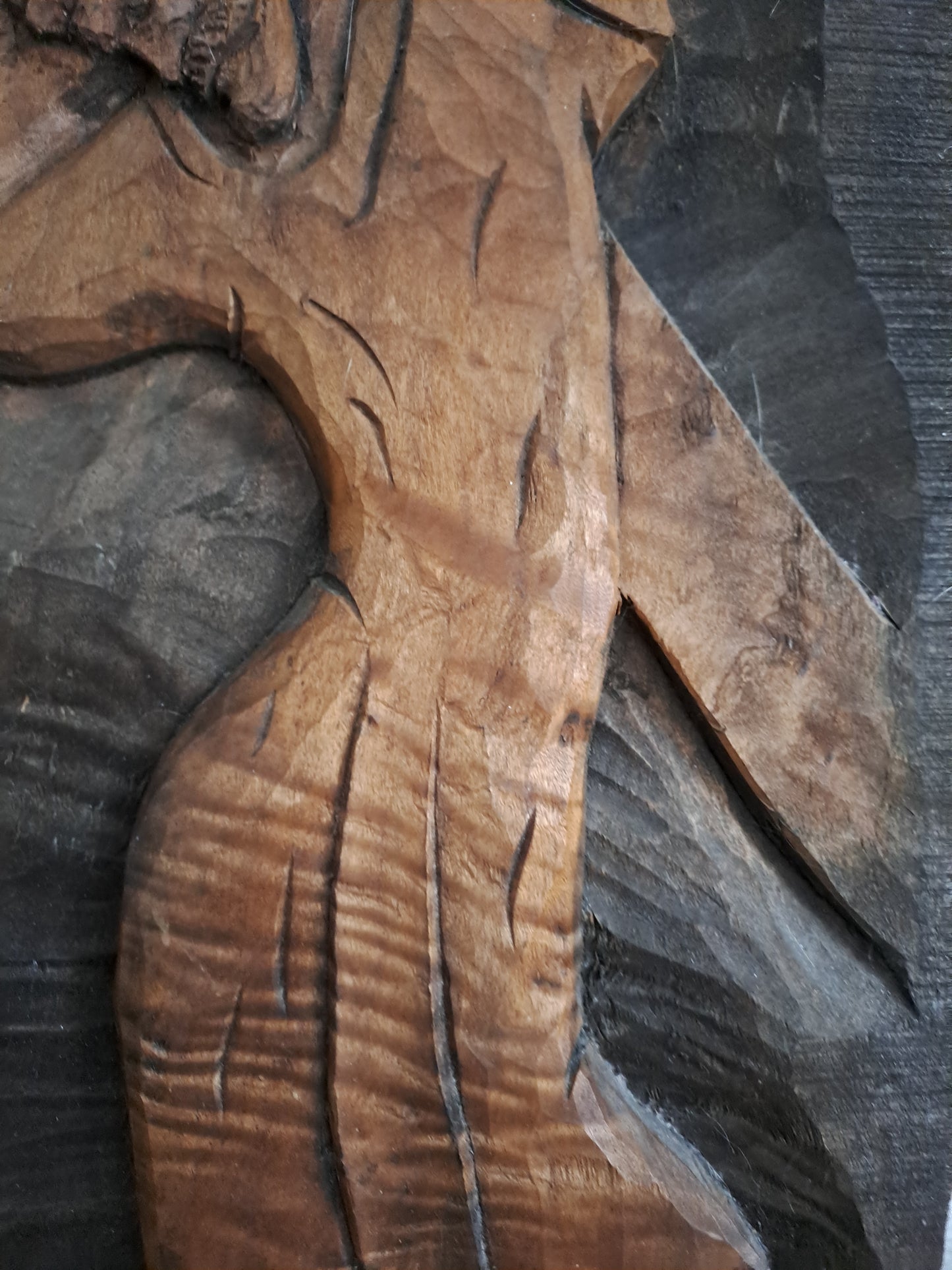 Statue/ Sculpture Figurant Le Christ Portant La Croix.