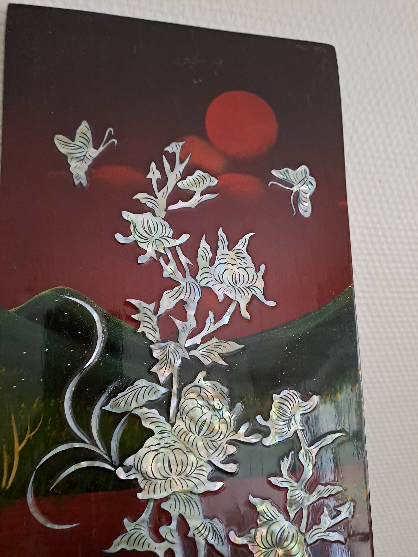 Panneau De Laque Marquetés Instration De Nacre. Fleurs Papillons Soleil. Ancien décoration vintage