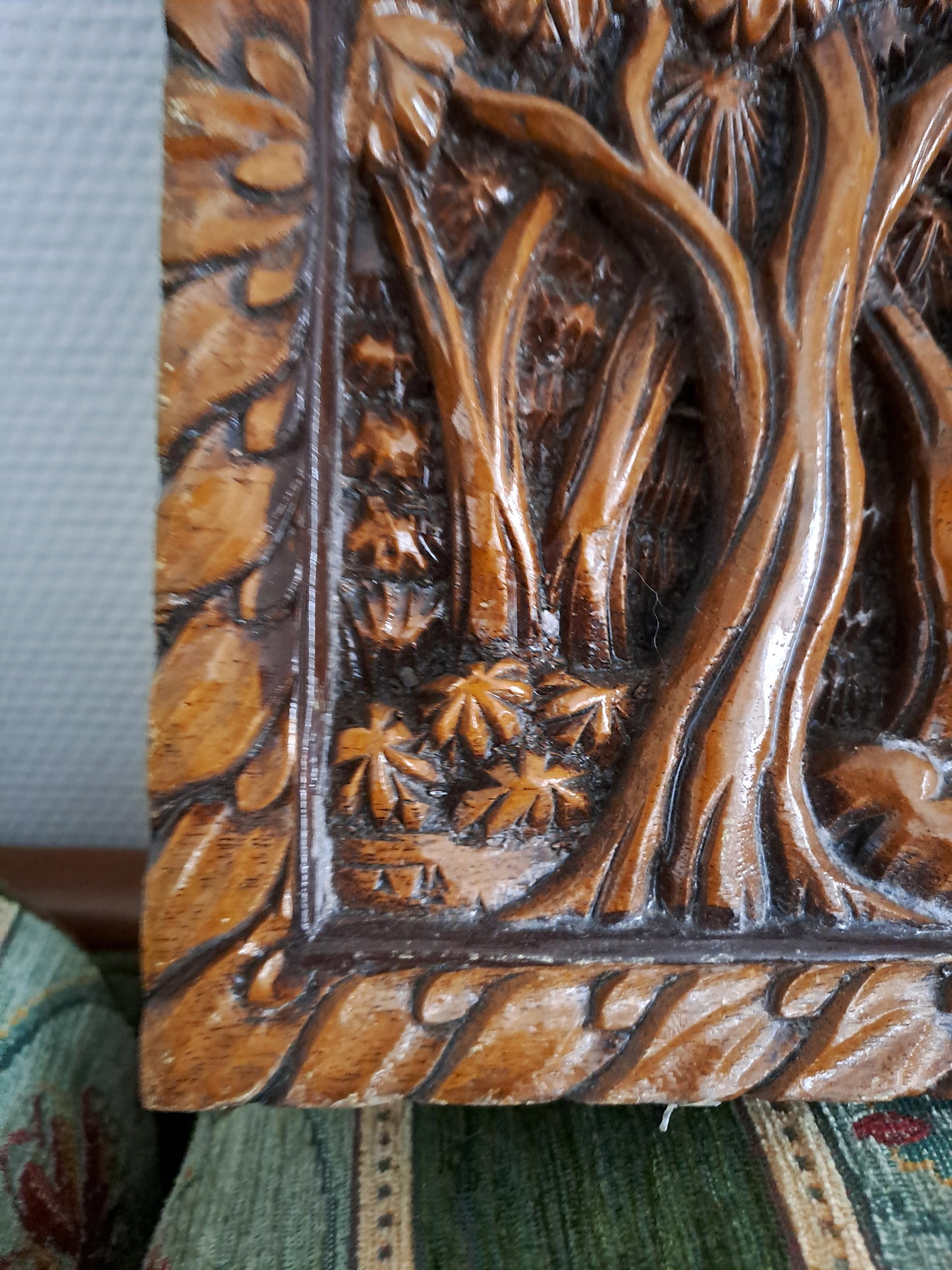 Statue / cadre Éléphants En Bois Exotique. Sculpté. Ancien décoration Vintage