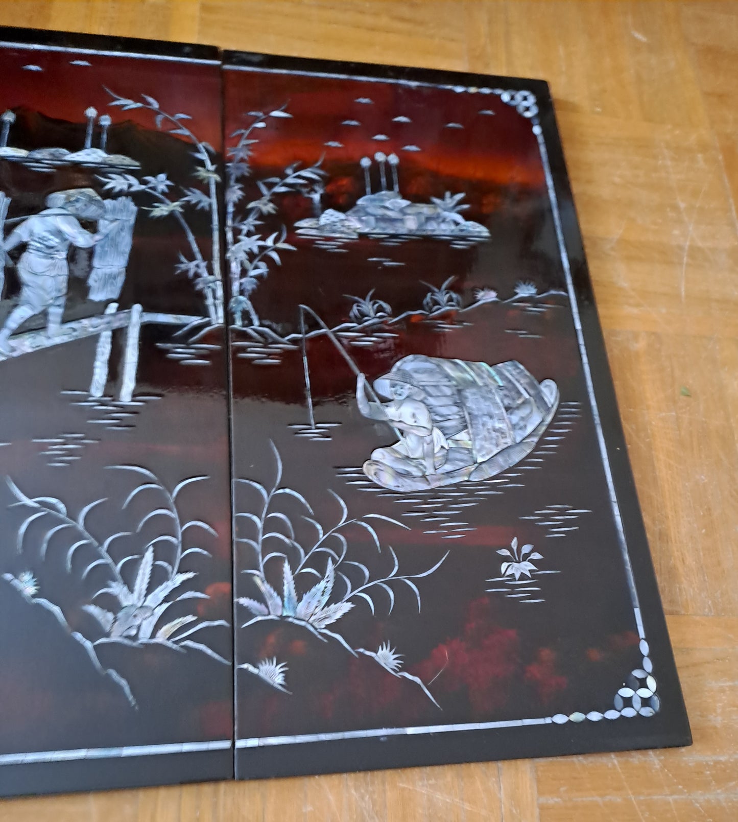 4 Panneaux De Laque Marquetés Instration De Nacre.Bord De Rivière Animée.