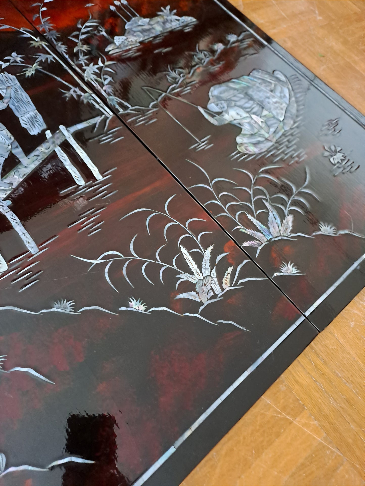 4 Panneaux De Laque Marquetés Instration De Nacre.Bord De Rivière Animée.