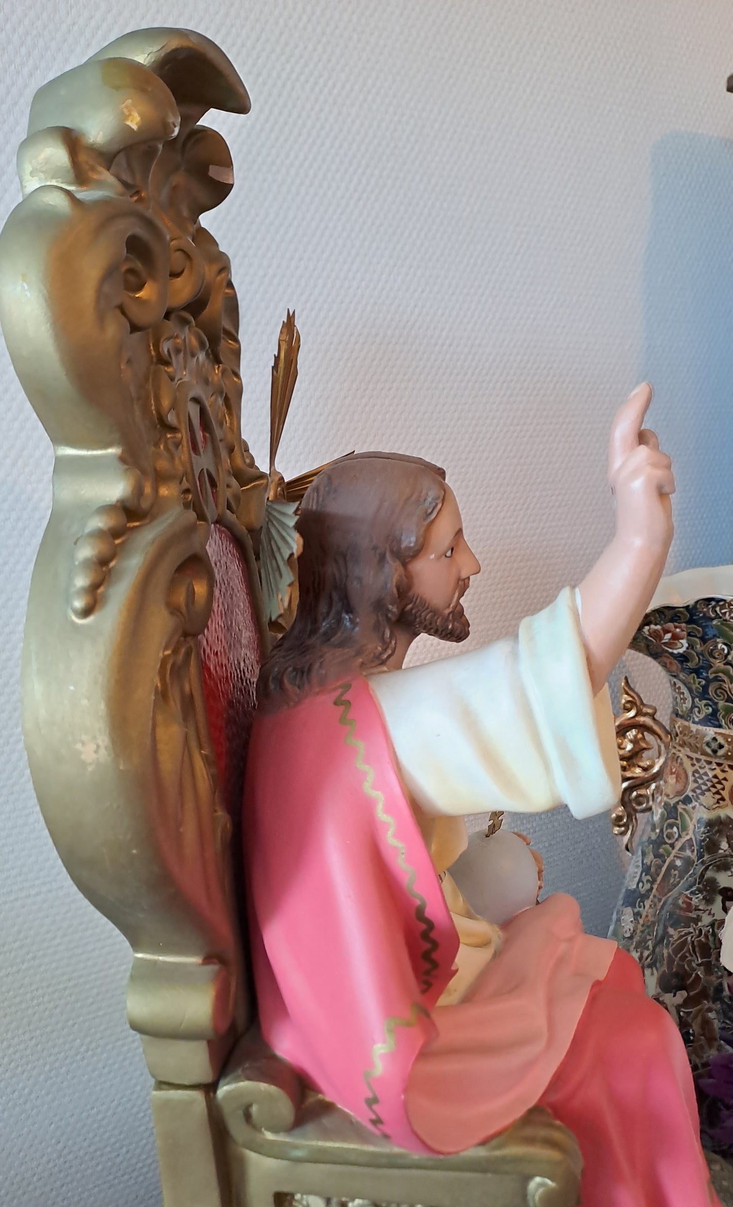 Christ-Roi En Majesté. 51.5 X 21.5 X 22 Cm.