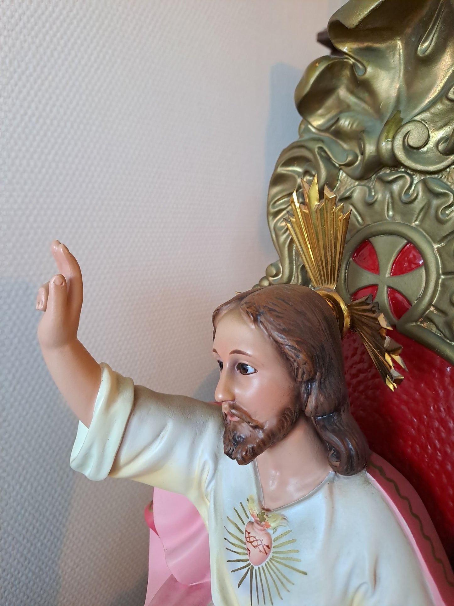 Christ-Roi En Majesté. 51.5 X 21.5 X 22 Cm.