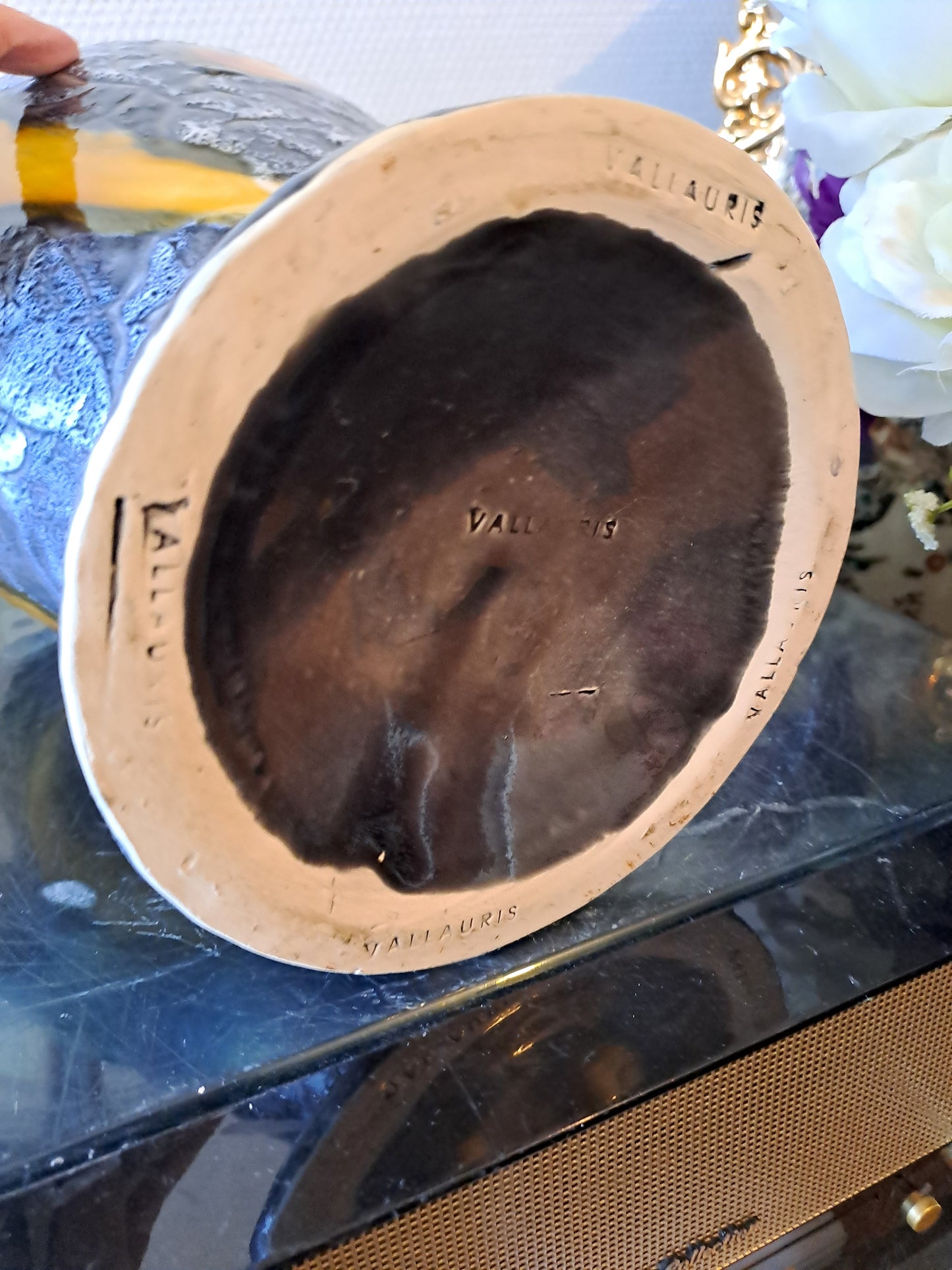 Vallauris. Grand Vase. Marqué.  30 Cm X 27 Cm X  17 Cm.