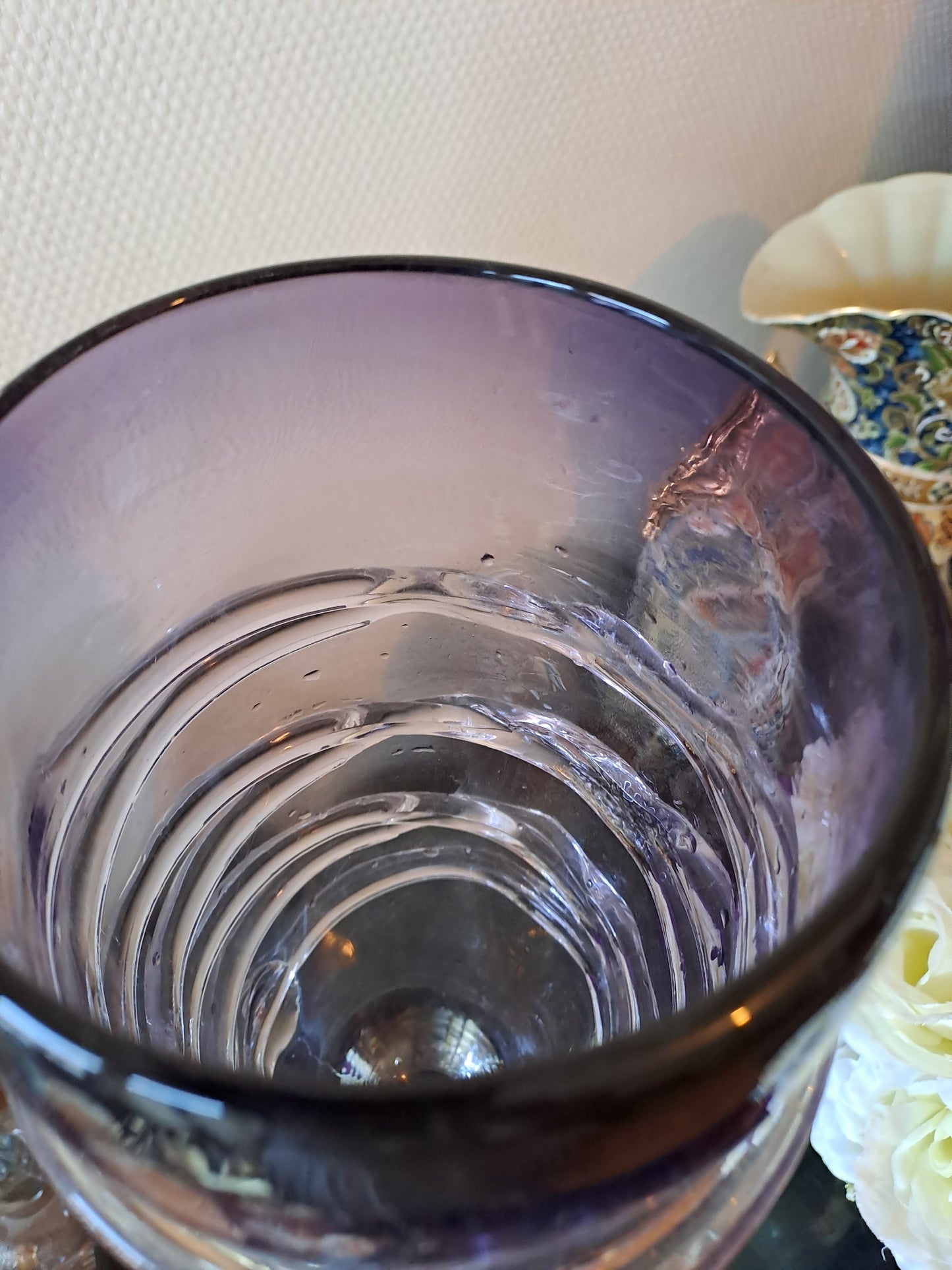 Vase En Pâte De Verre. Serpentin.