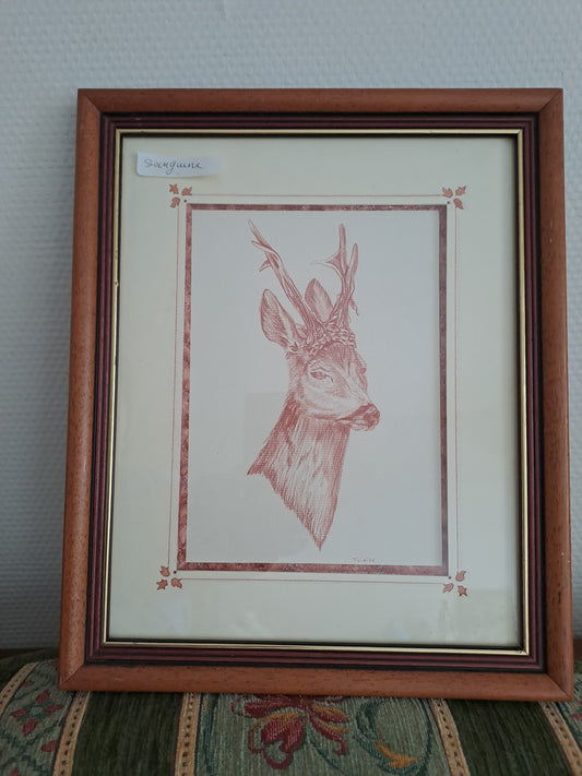 Cadre. Signé Triaire.Sanguine. Cerf/ Biche/ Chevreuil. 34X28 cm.