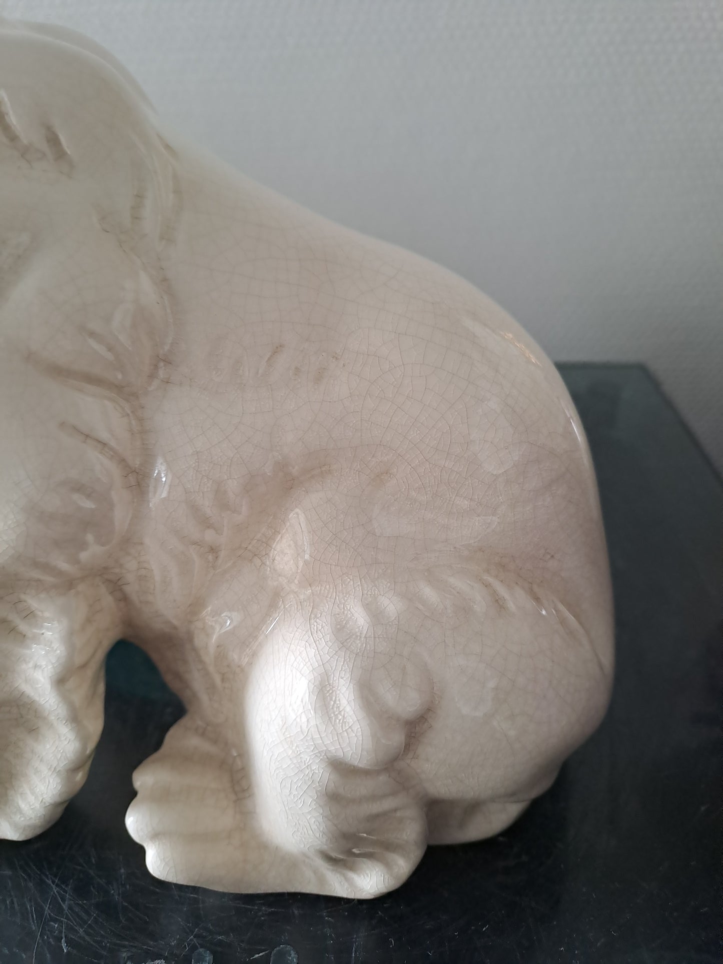 Ours Polaire Céramique Craquelée La Louvière. Estampillé L Et V Ceram. Ancien décoration vintage catholique