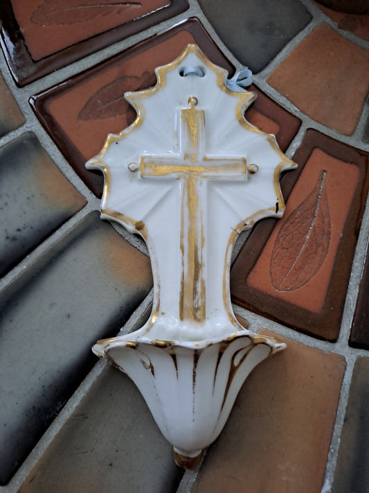 Benitier à la croix doré Numeroté Ancienne decoration vintage catholique