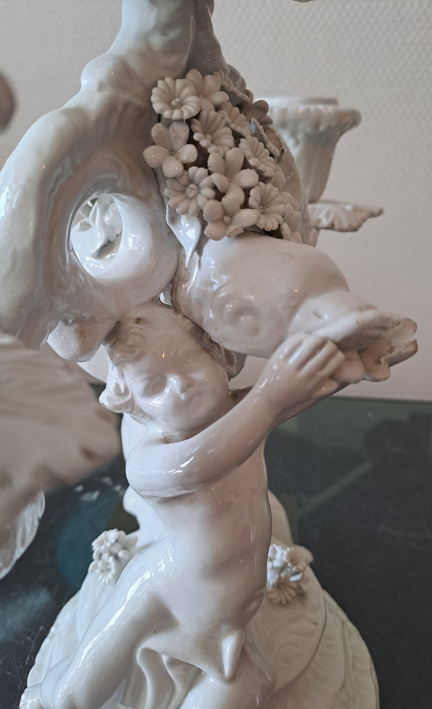 Chandelier Porcelaine Capodimonte  Signé Cherubins Ancienne dcoration vintage