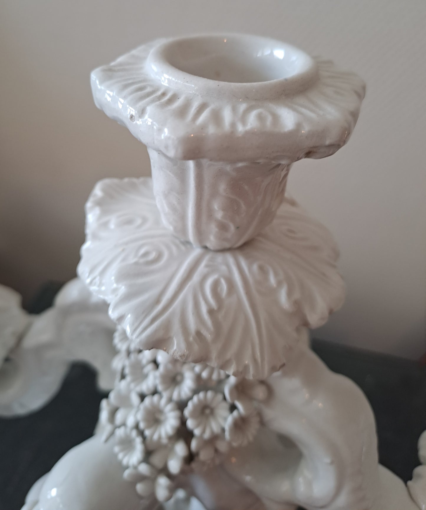 Chandelier Porcelaine Capodimonte  Signé Cherubins Ancienne dcoration vintage