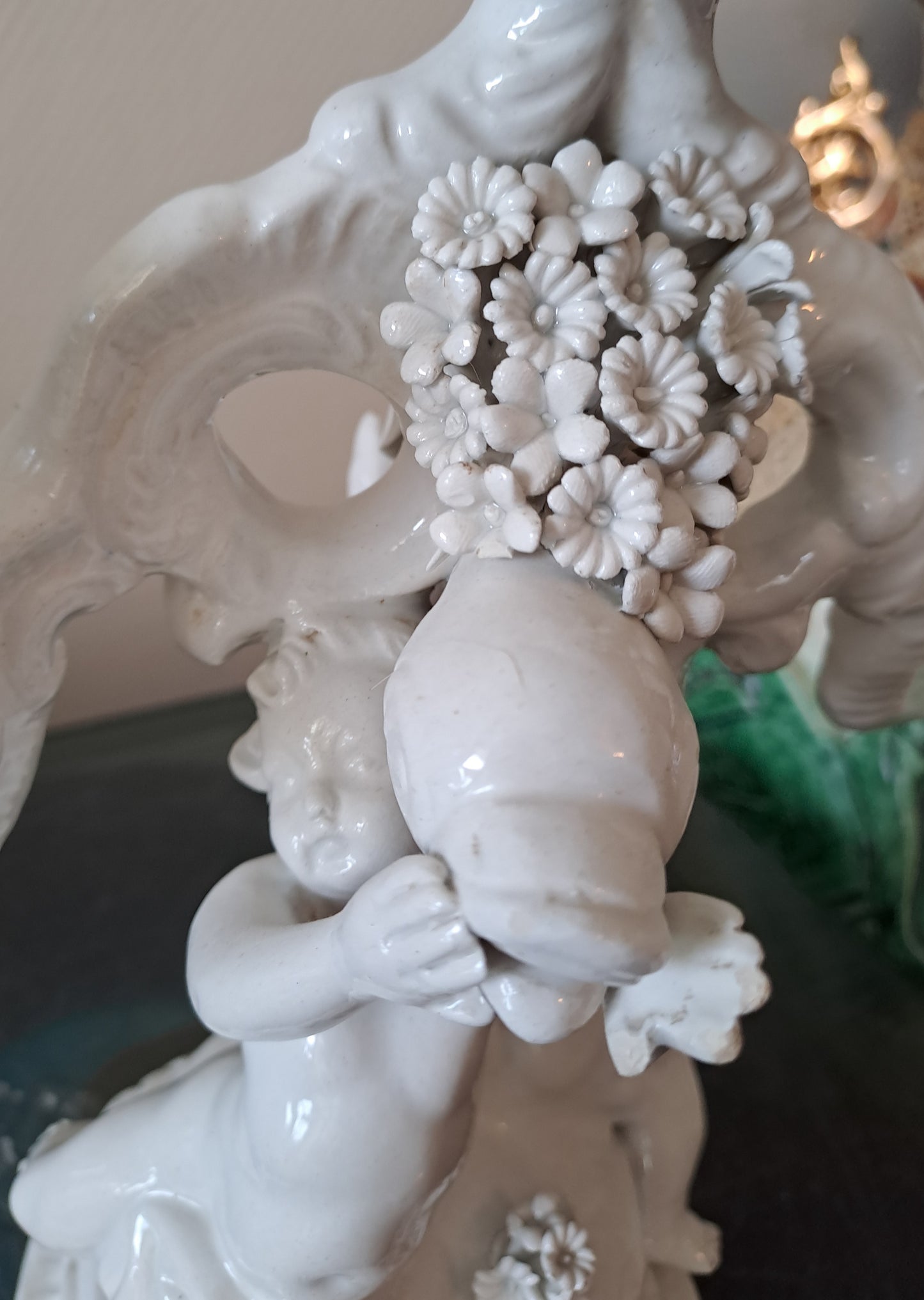 Chandelier Porcelaine Capodimonte  Signé Cherubins Ancienne dcoration vintage