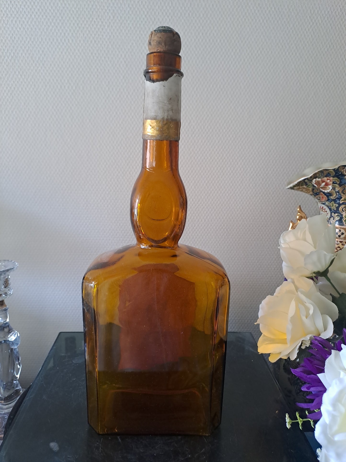 Verrerrie ancienne bouteille Saint-Bernard decoration vintage