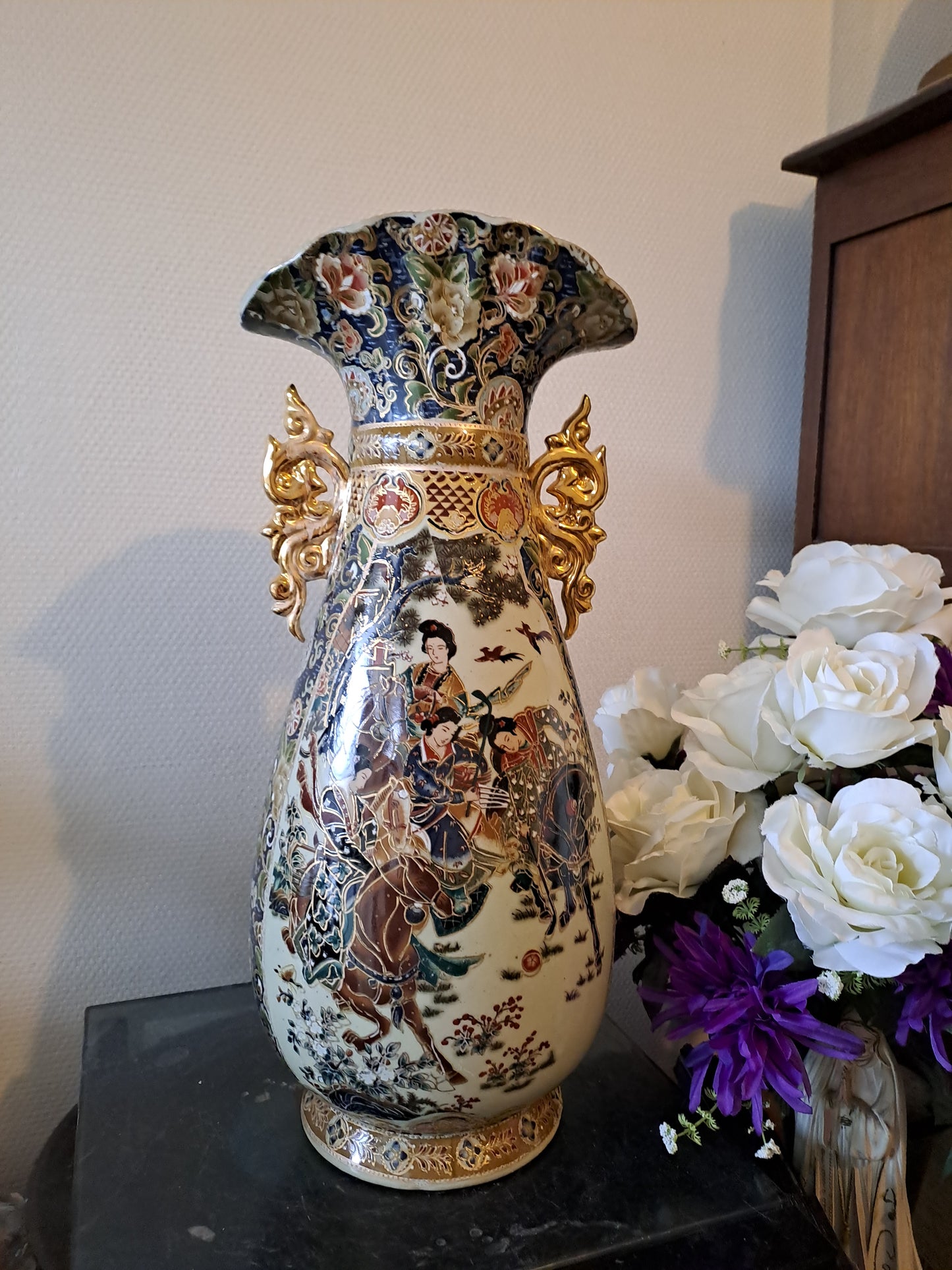 Grand Vase. Satsuma ( dans le goût).