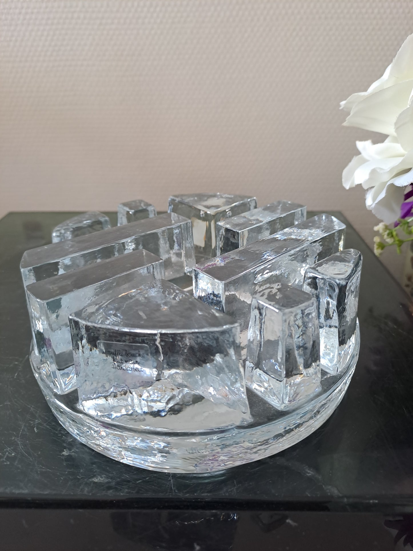 Presse papier / Porte courrier. 
La vida. En verre.