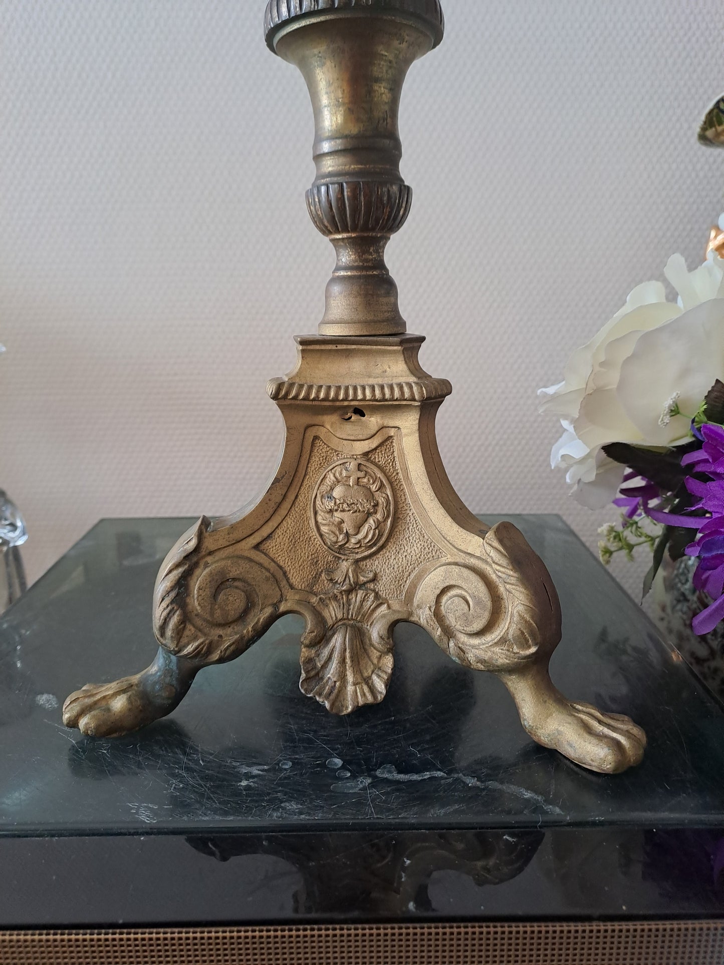 Pique cierge D'Église. En laiton et bronze.