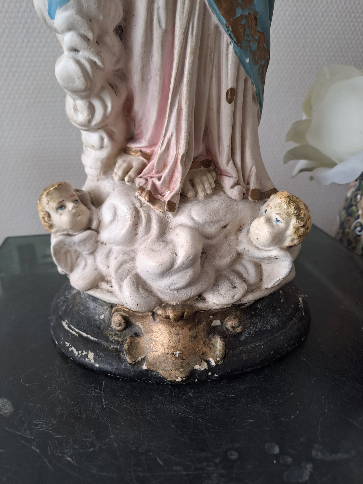 Statue Sainte Vierge Marie Notre-Dame des Victoires. Dites " Vierge au sourire " par Sainte Thérèse De L'enfant Jesus.