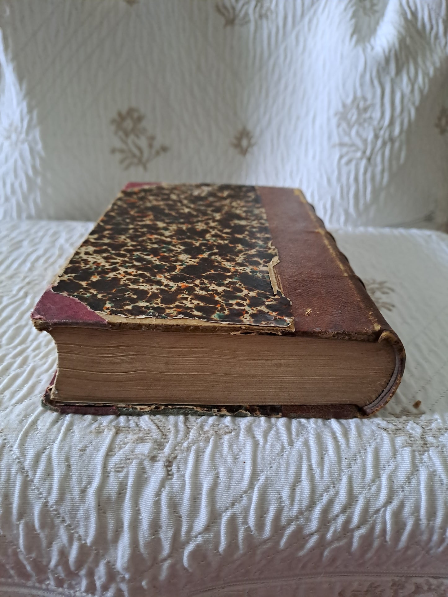 Cours élémentaire d'histoire naturelle  minéralogie et géologie. Par Beudant. 1858. Ancien livre vintage catholique.