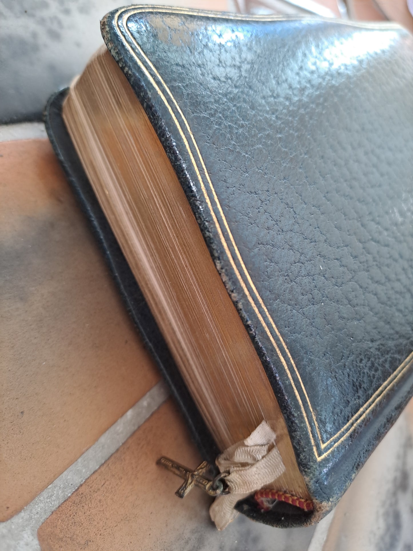 Missel de la nativité. Imprimatur. Ancien livre vintage catholique.