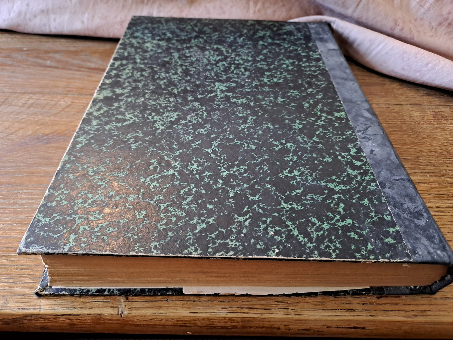 Revues "l'ouvrier " de mai 1896 à avril 1897. Ancien livre vintage.