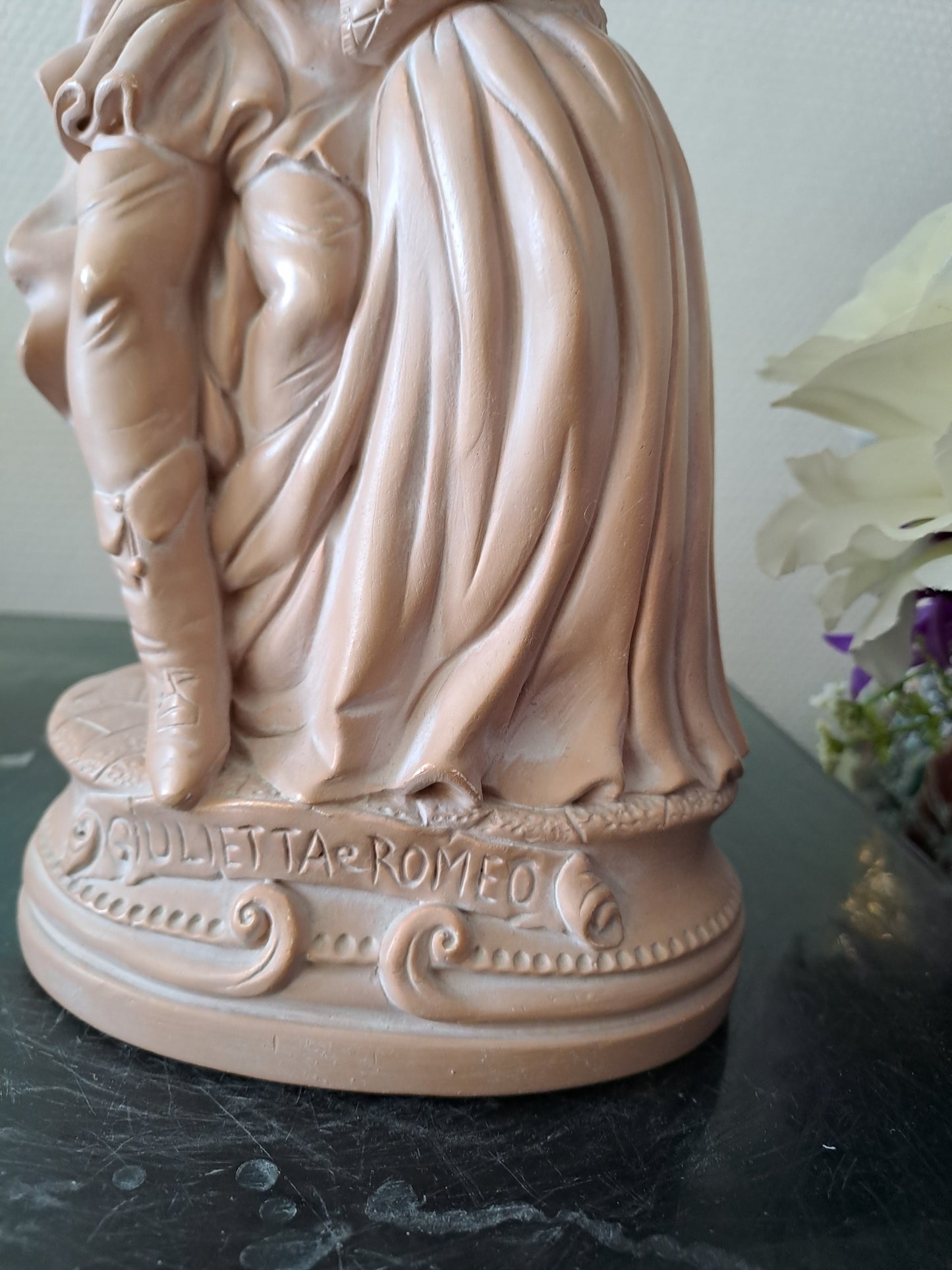 Statue Représentant Roméo et Juliette. Signé et numéroté.