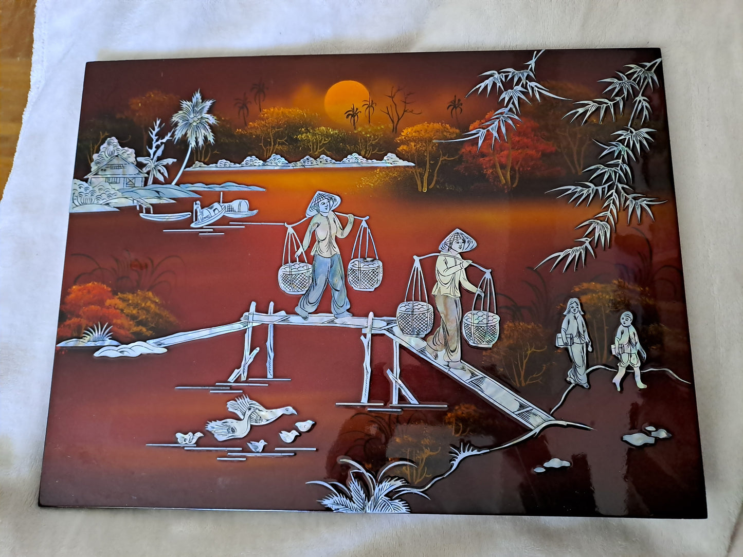 Panneau De Laque Marquetés Instration De Nacre. Ancien décoration vintage asie asiatique.