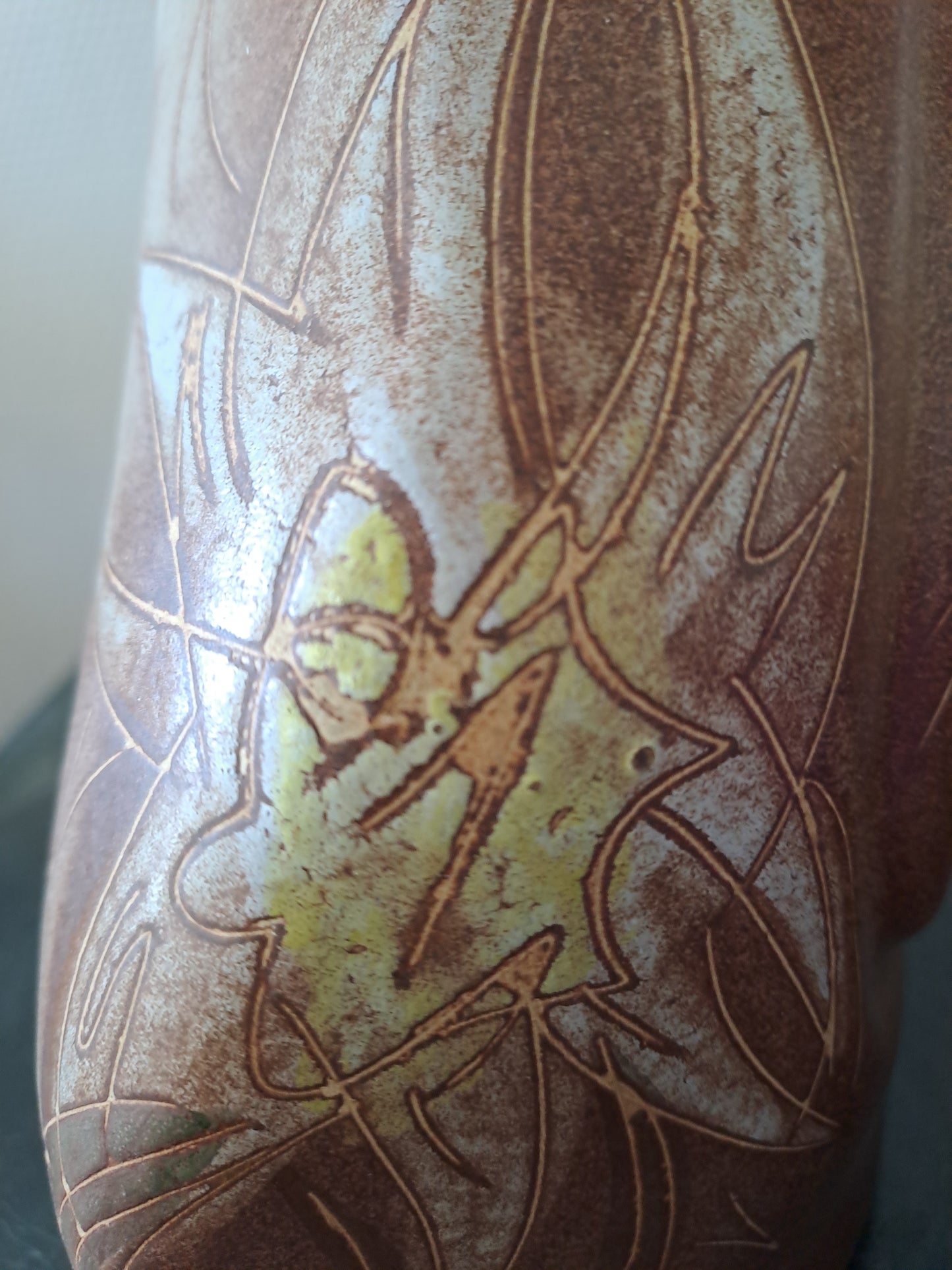 Vase Vallauris marqué et signé.