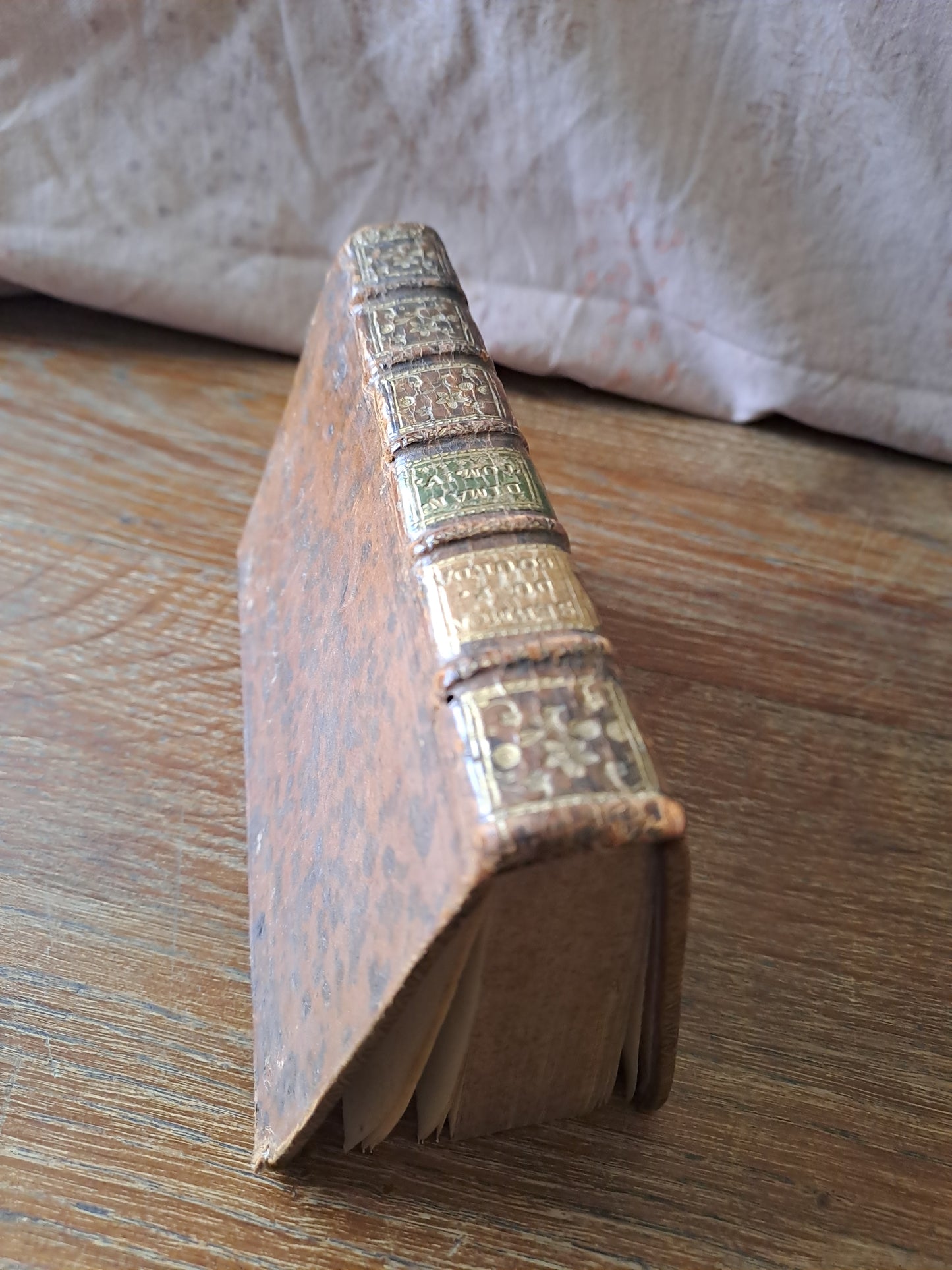 Sermons du Père Bourdaloue. T4. 1750. Ancien livre vintage.