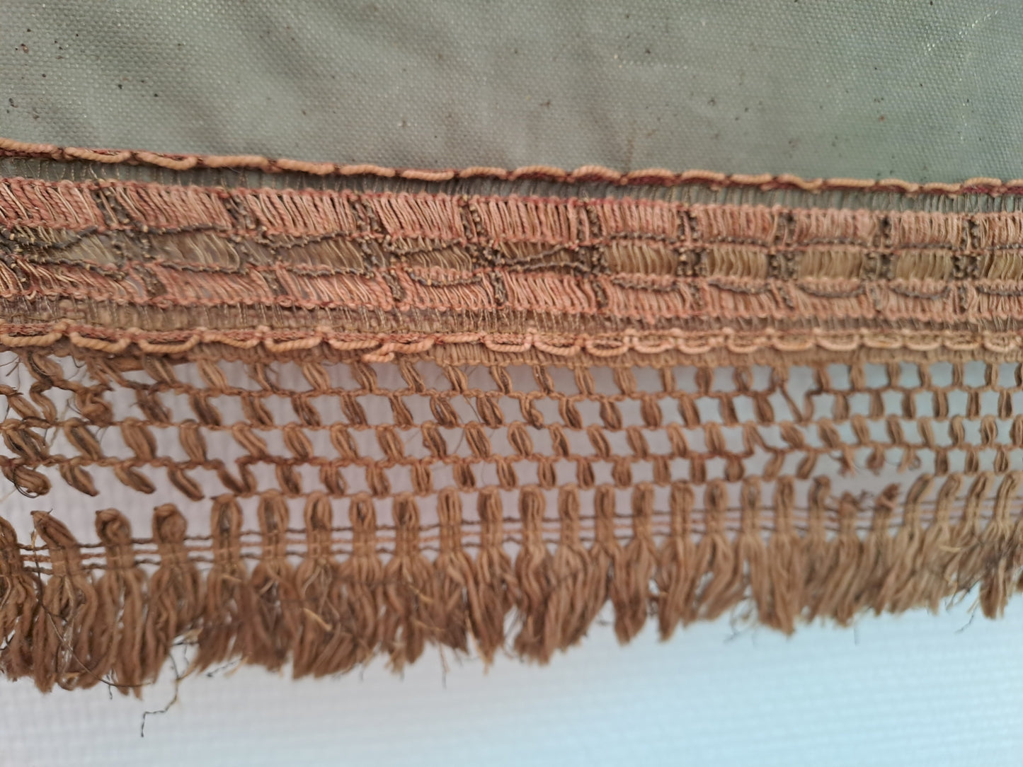 Bannière de processions. Vierge à la chaise d'après Raphaël. Ancien decoration vintage catholique.