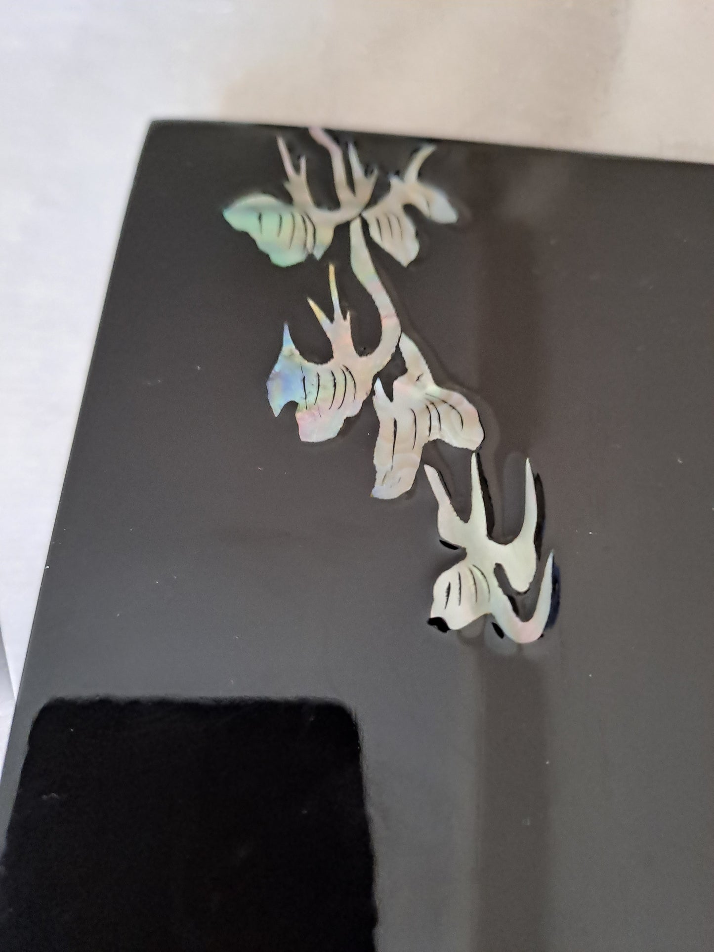 Panneau De Laque Marquetés Instration De Nacre.