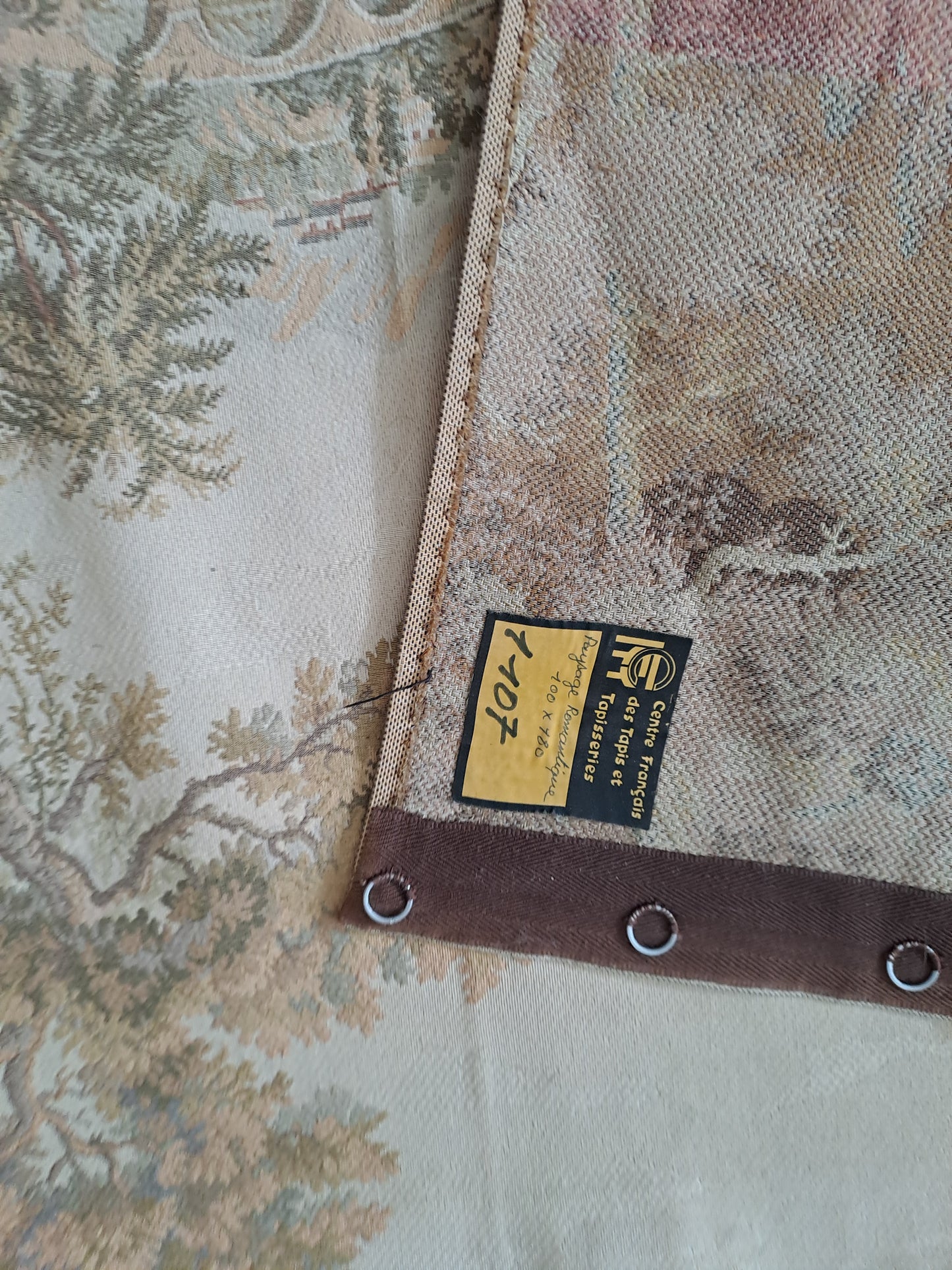 Tapisserie Murale Française. Paysage Romantique.