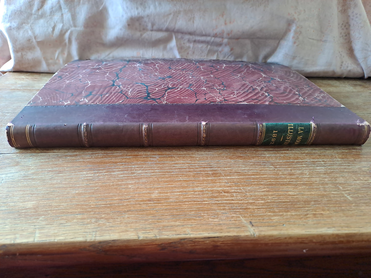 Revues " la mode illustré " pour l'année 1893. Ancien livre vintage.