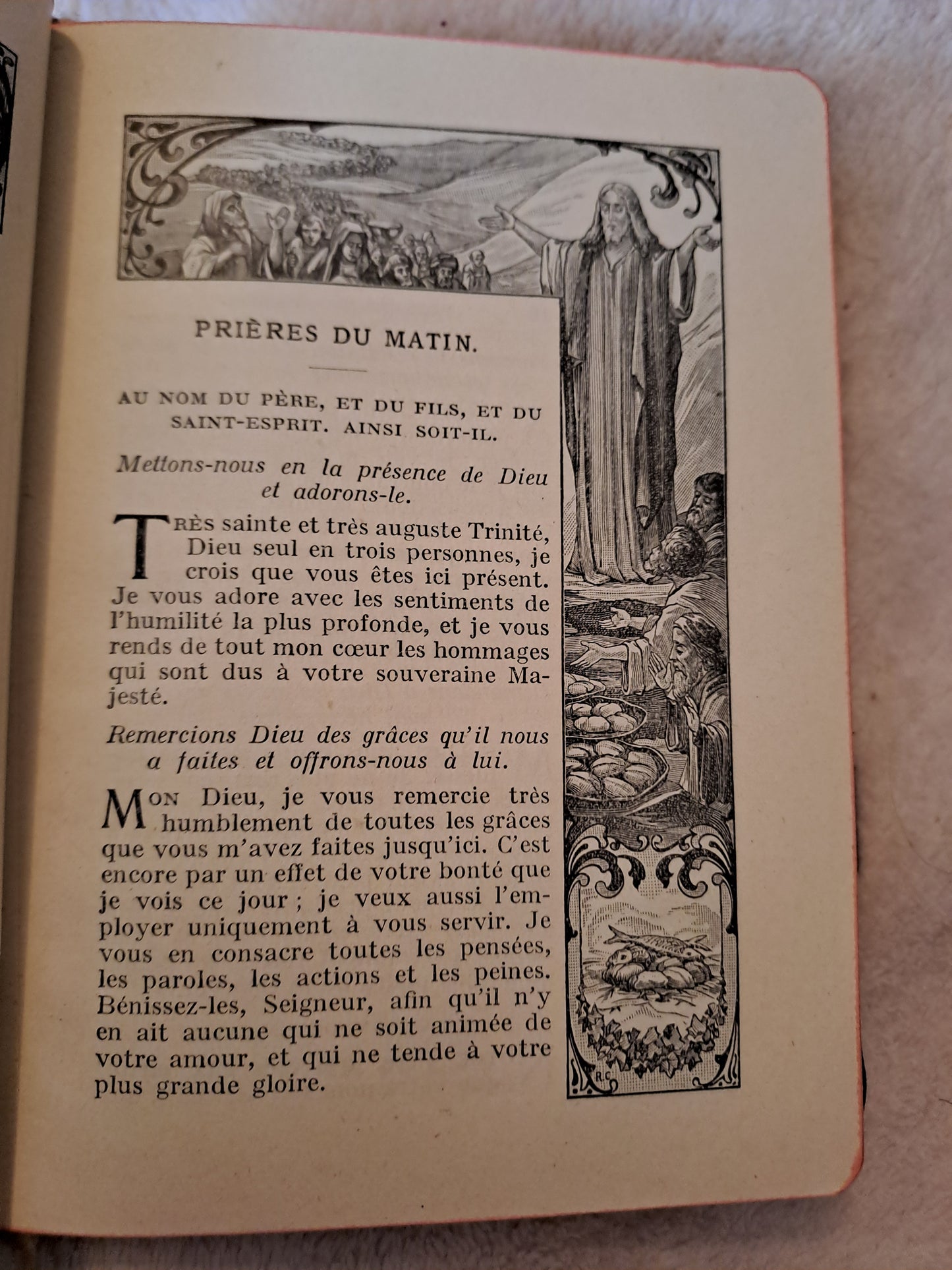 Missel romain à l'usage des fidèles contenant les prières usuelles, propre du temps et propre....