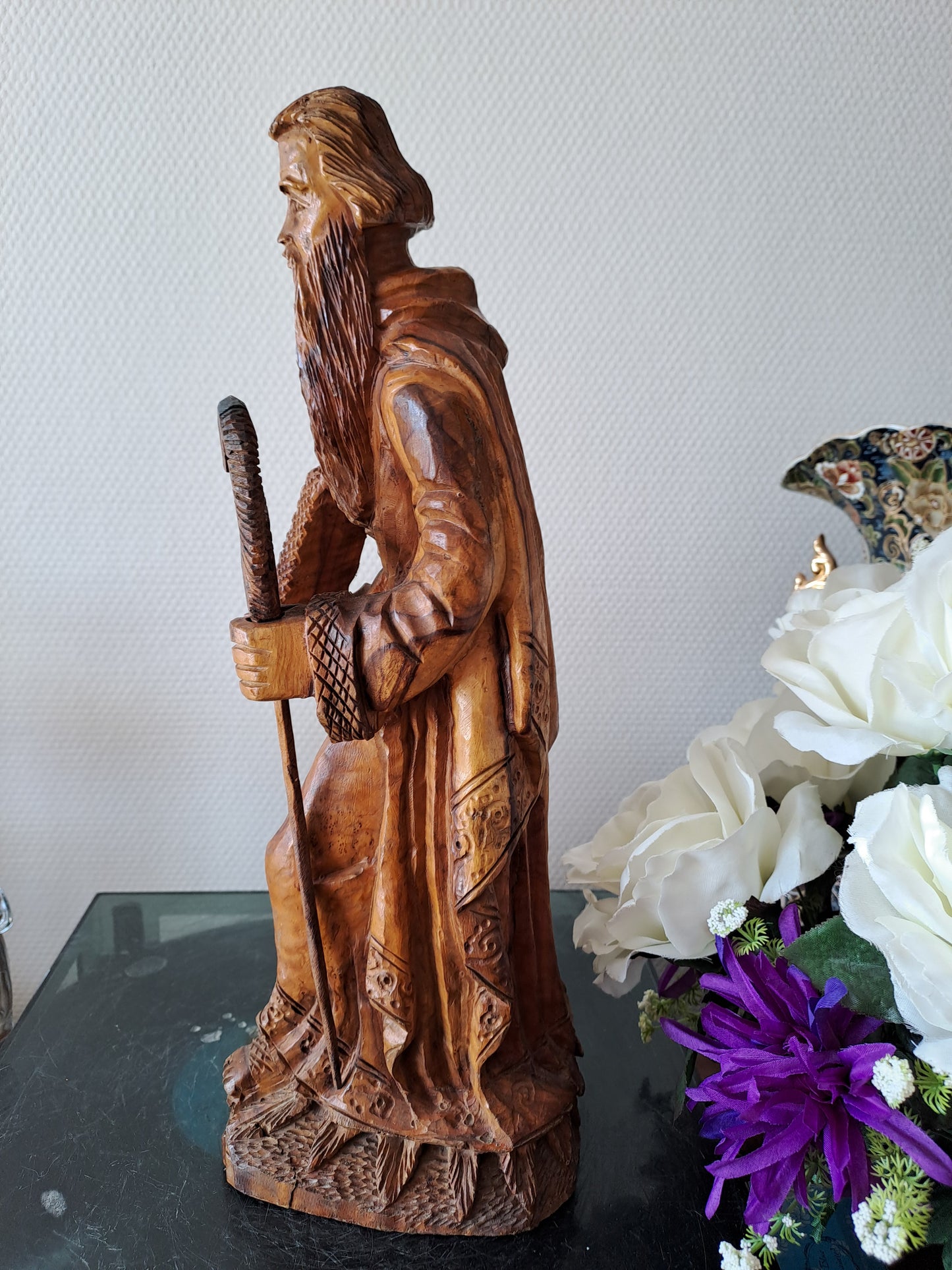 Statue/ Sculpture en bois représentant Moïse avec les tables de la lois et le serpent d'airain. Ancien decoration vintage catholique.