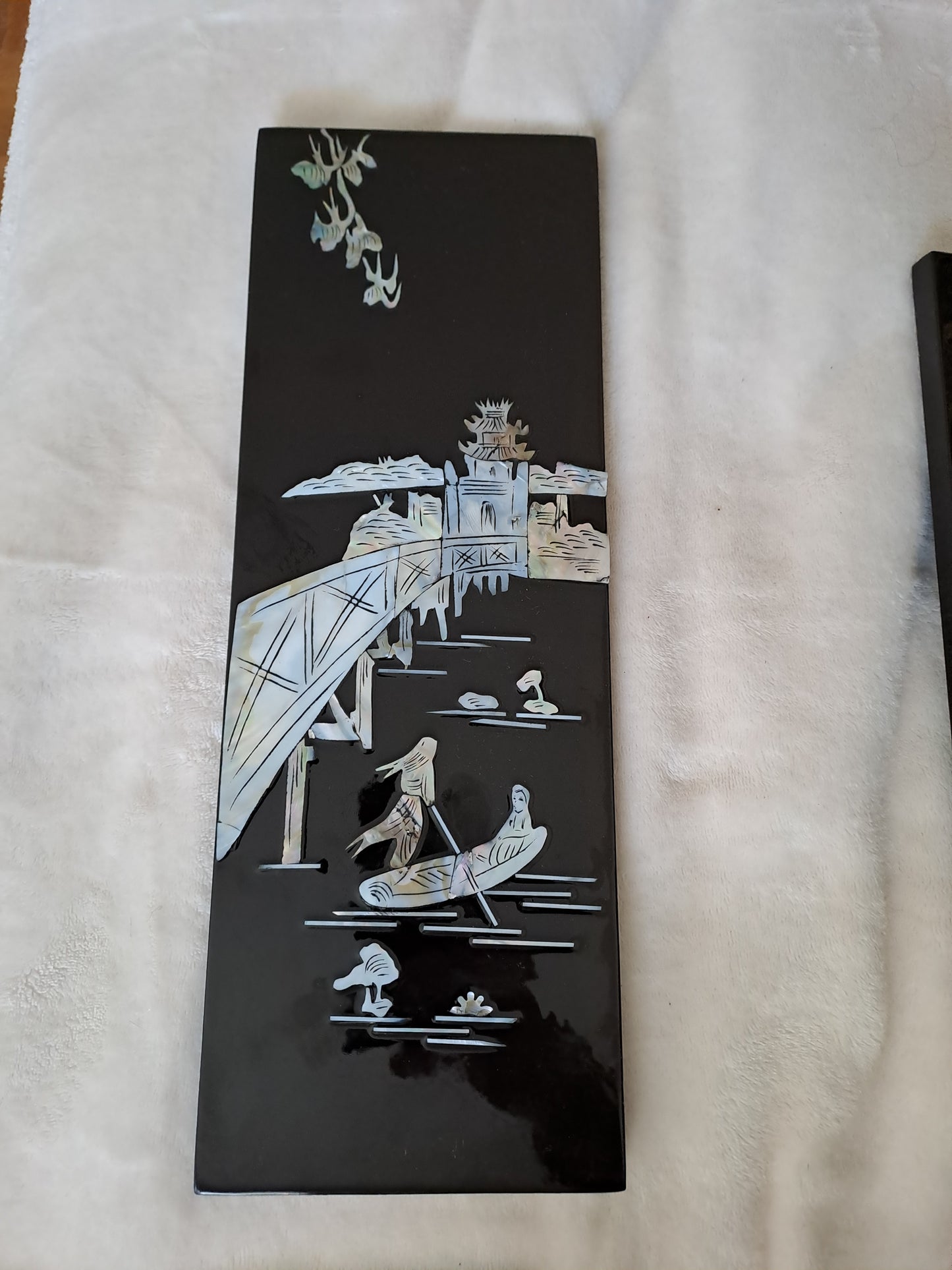 Panneau De Laque Marquetés Instration De Nacre.