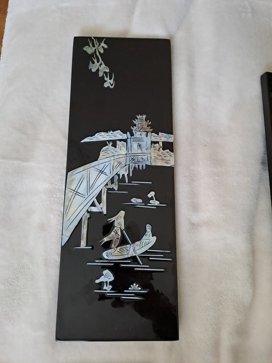 Panneau De Laque Marquetés Instration De Nacre.