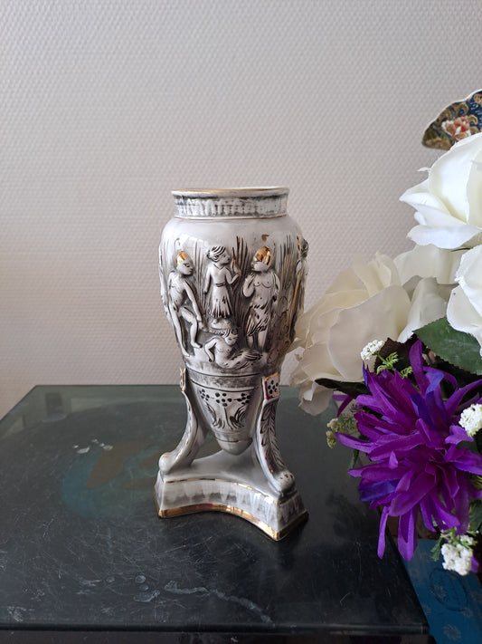 Vase. Pereiras Valado.