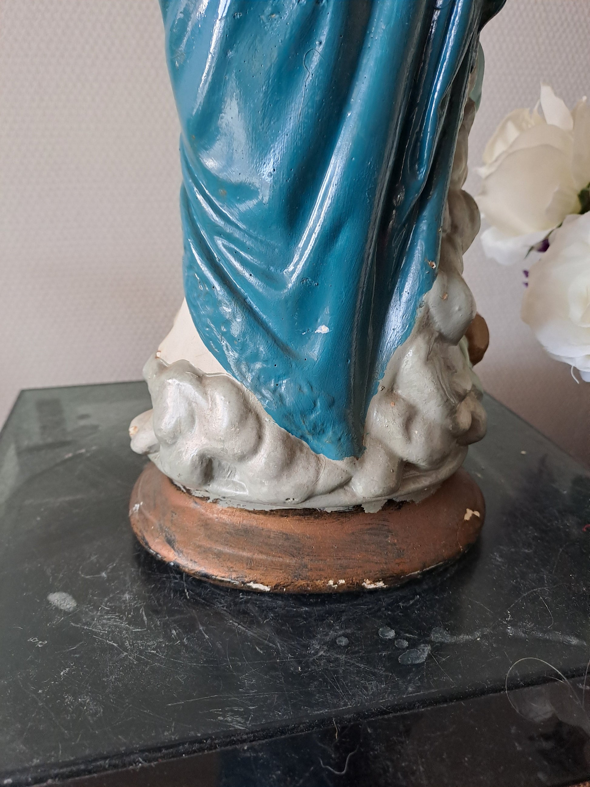 Statue représentant Notre-Dame des Victoires. 46 cm de haut. N°2. Ancien Vintage catholique. 