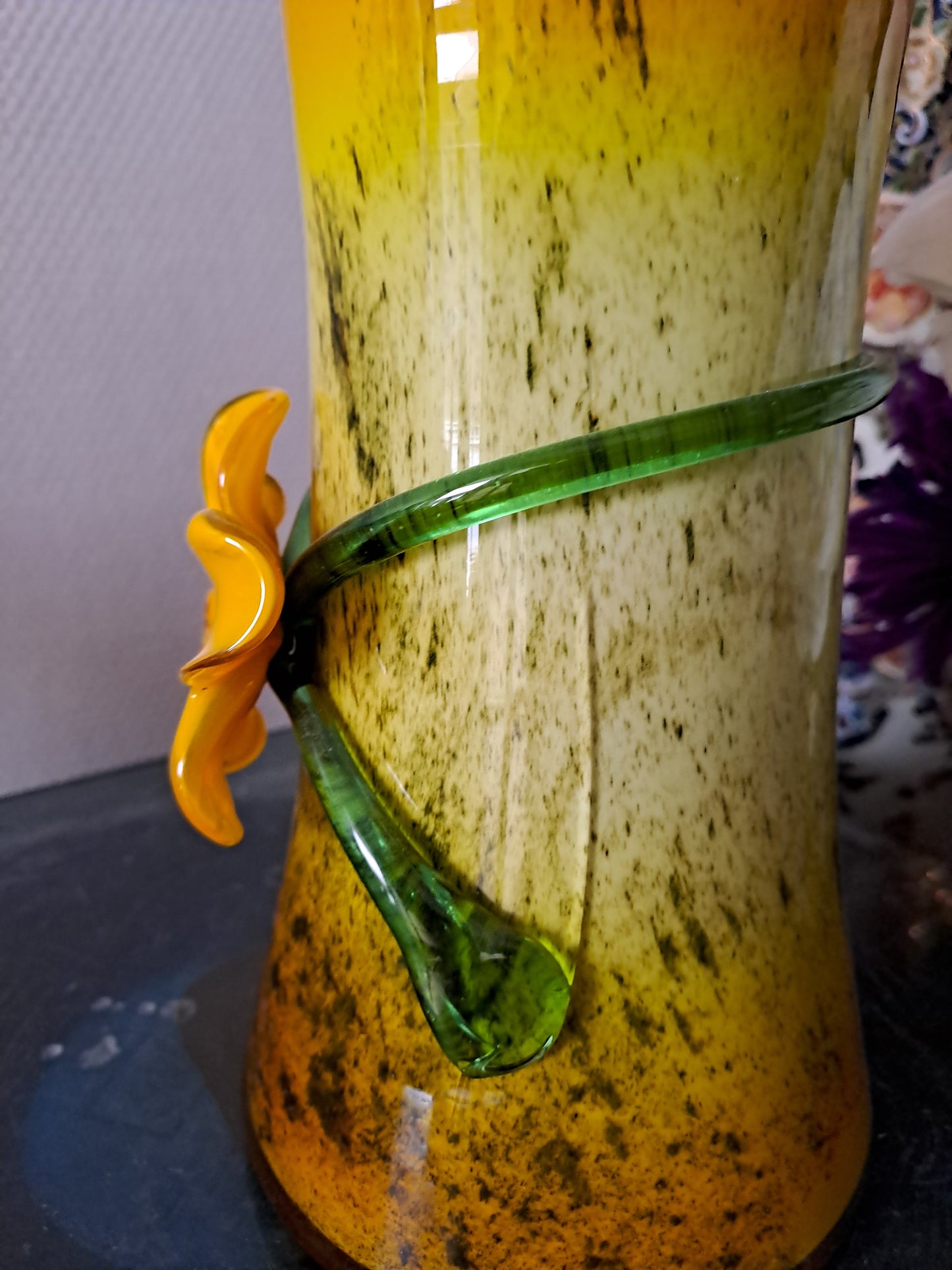 Vase En Pâte De Verre.