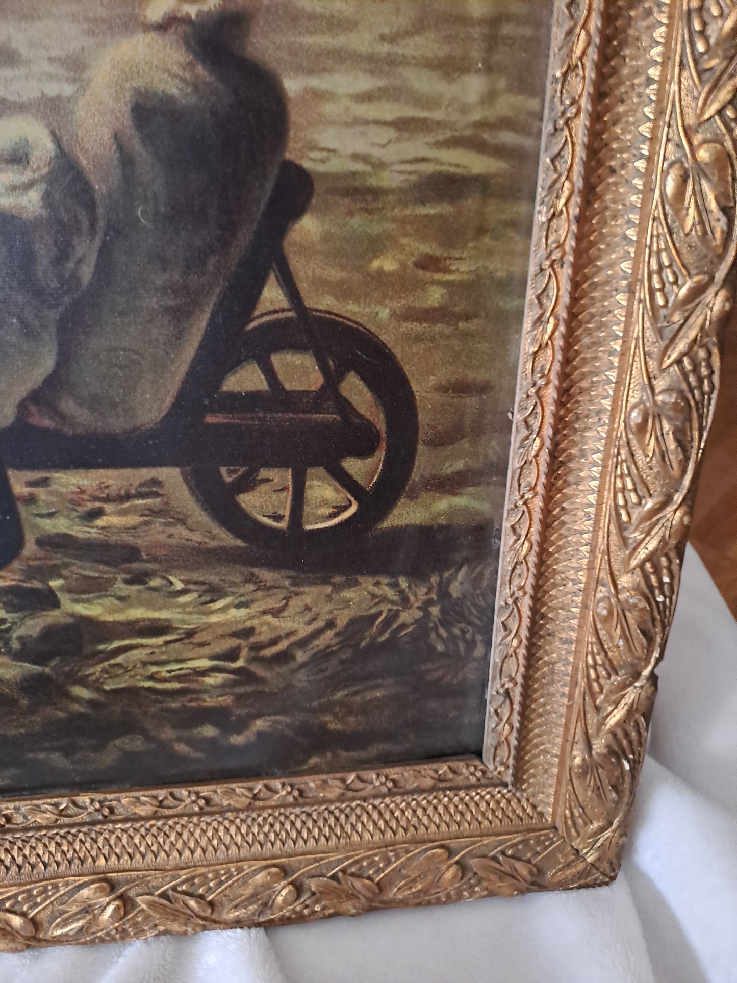 L'angélus. Chromolithographie d'après Millet. 82 cm X 60.5 cm.