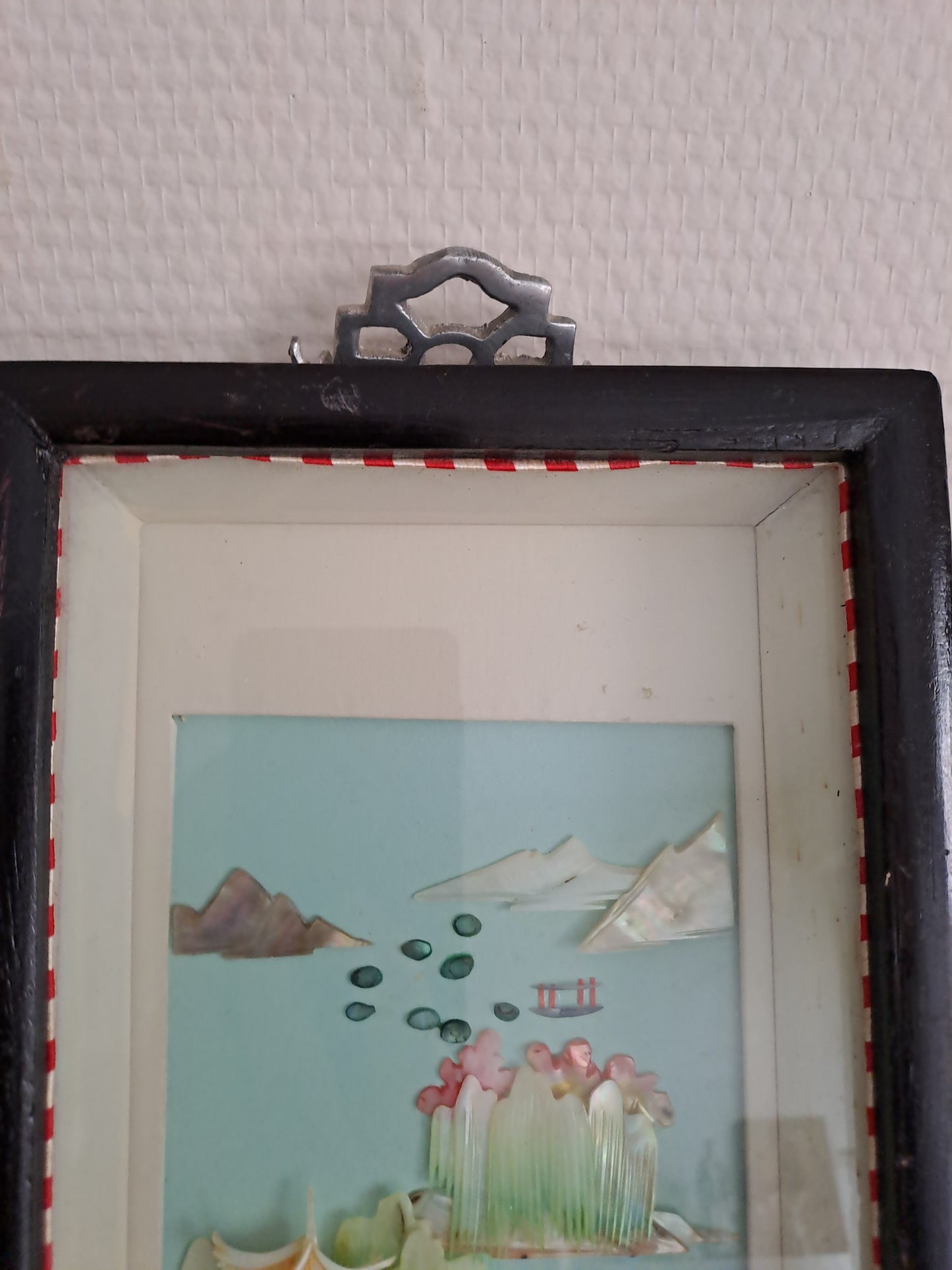 Tableau en Nacre et cadre en bois Laque.