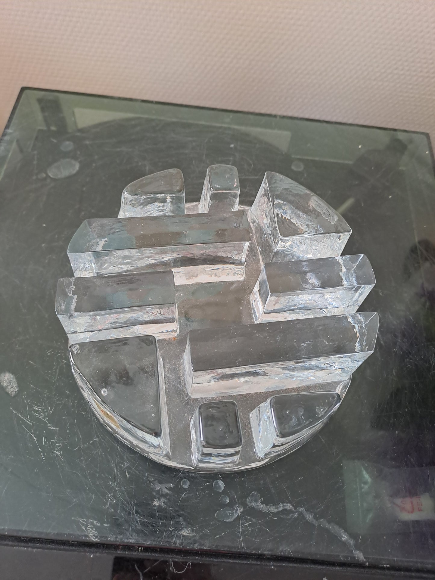 Presse papier / Porte courrier. 
La vida. En verre.