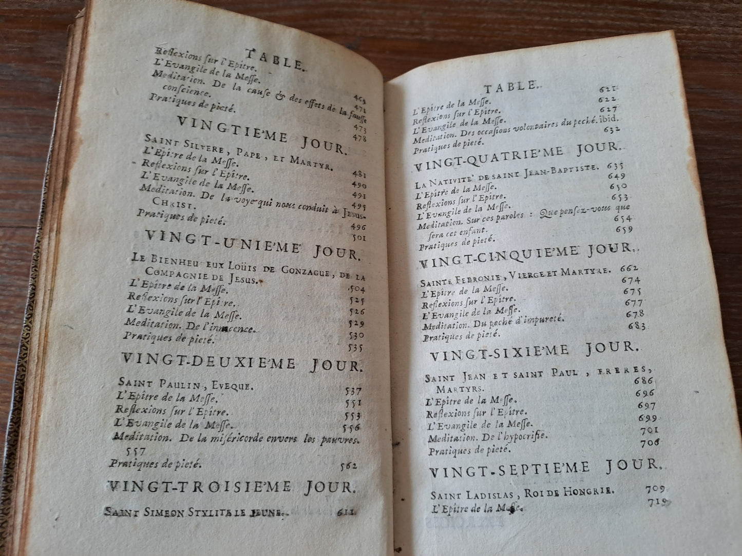 Année chretienne. Juillet 1718. Exercices de piété pour tous les jours. 1718. Ancien livre vintage catholique.