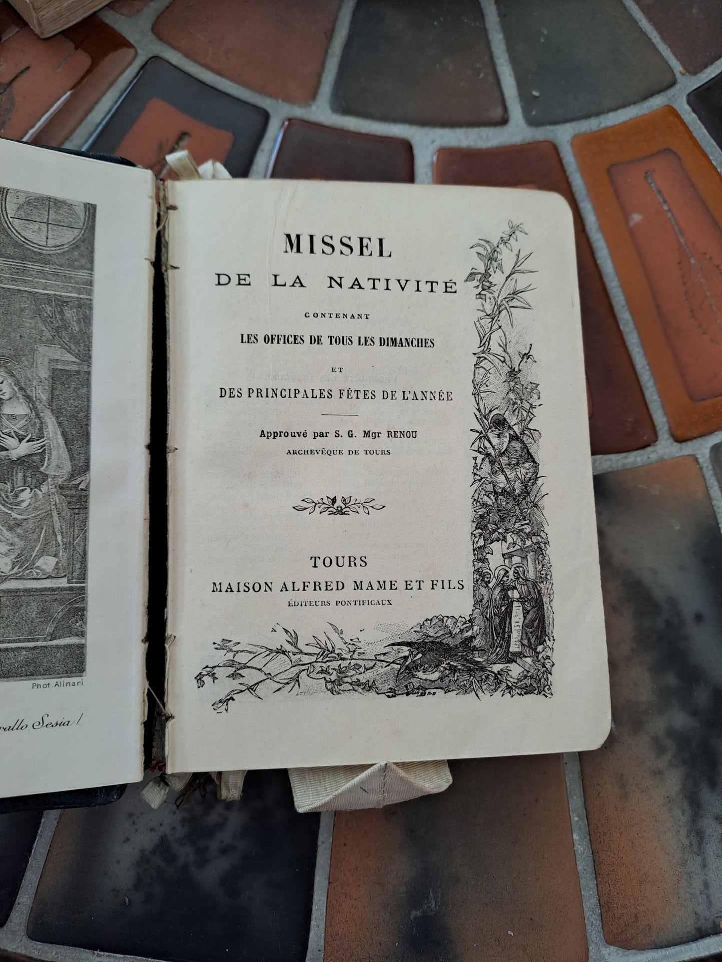 Missel de la nativité. Imprimatur. Ancien livre vintage catholique.
