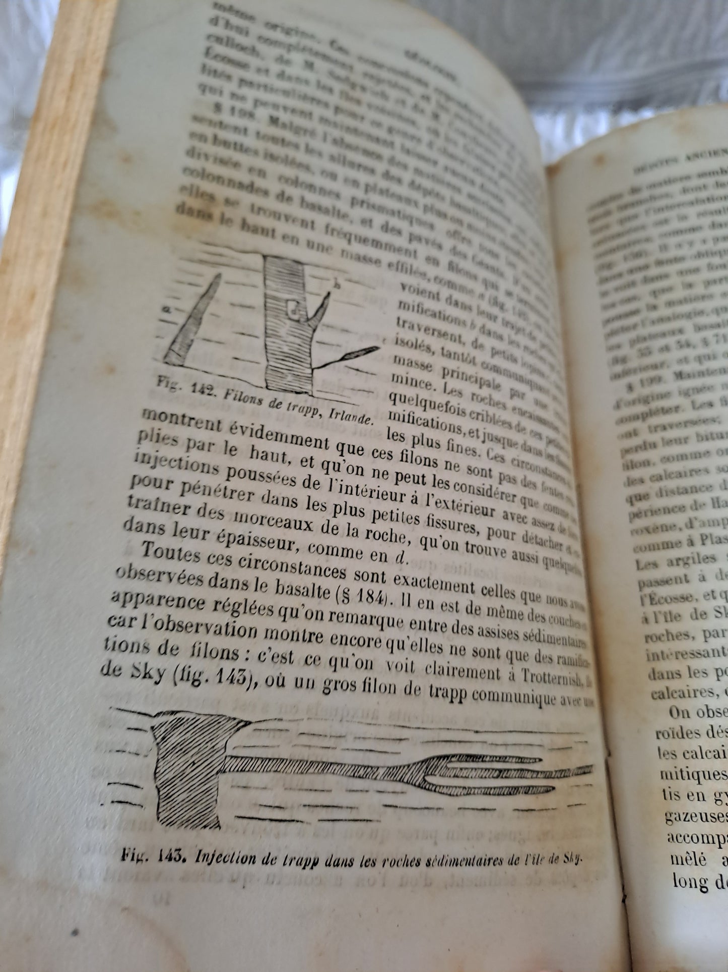 Cours élémentaire d'histoire naturelle  minéralogie et géologie. Par Beudant. 1858. Ancien livre vintage catholique.