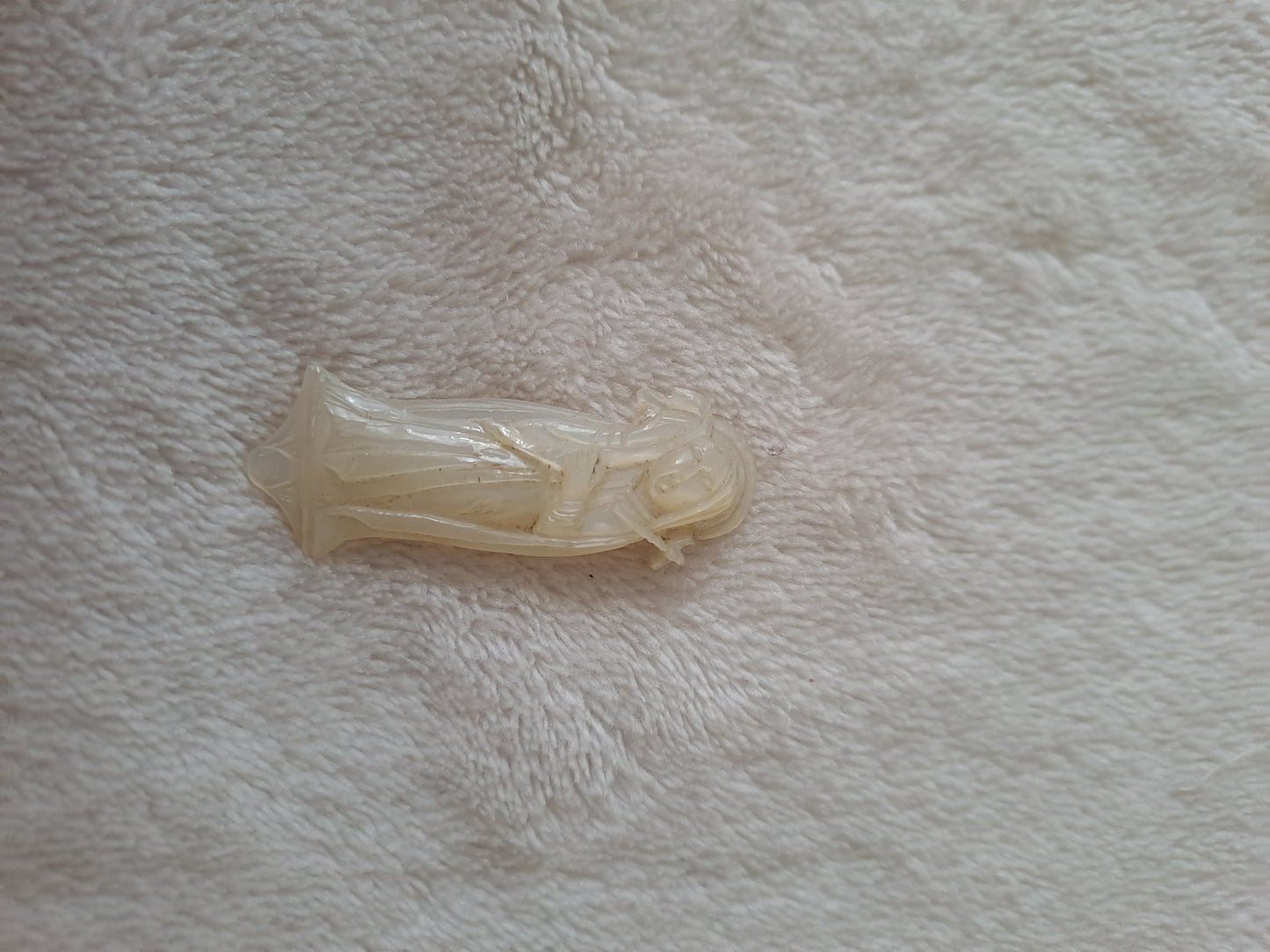 Sculpture Vierge Marie. En Nacre.