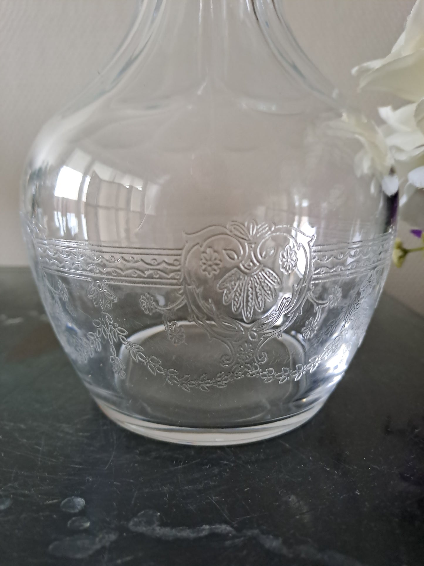 Pichet décanteur en cristal d'Arques modèle Dampierre. Emballage d'origine.